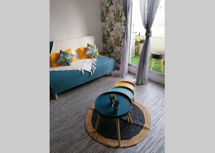 150m De La Des Demoiselles Appartement *